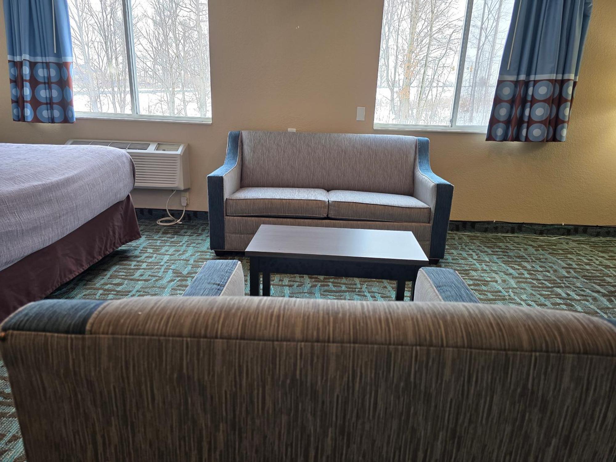 Quality Inn 2*