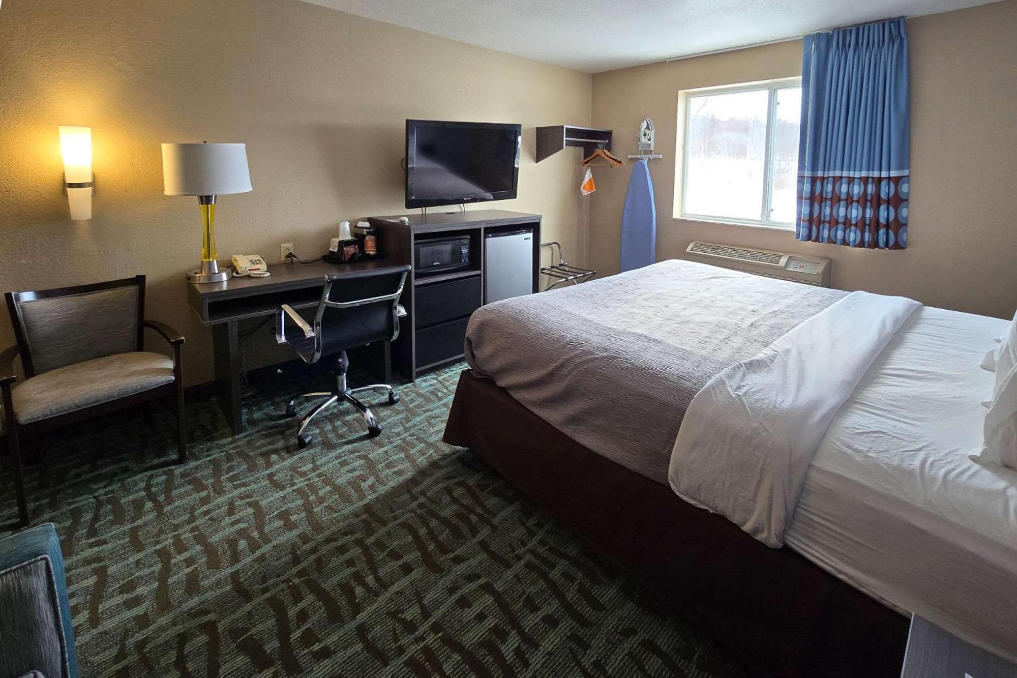 Quality Inn 2*